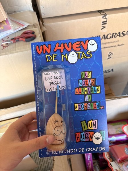 Soporte de Notas Huevo de Madera 'Un Huevo de Notas'