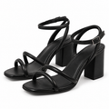 Sandalias Bryan Stepwise 1723 negras talla 35 sobre fondo blanco