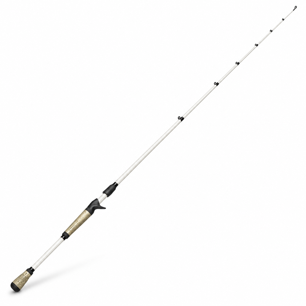 Caña de casting Okuma blanca y dorada sobre fondo blanco