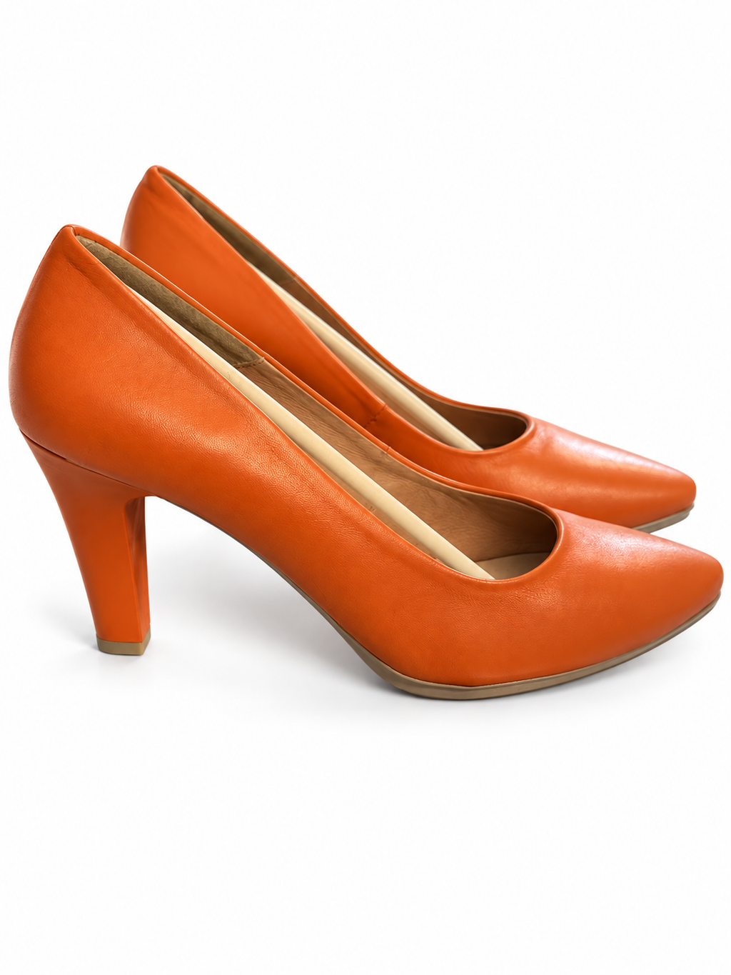 Salones Chamby 4330 naranja talla 40: producto sobre fondo blanco