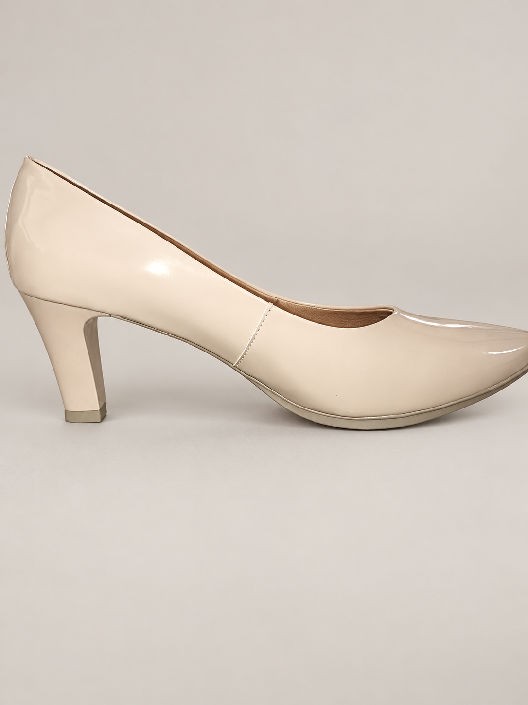 Chamby 4276 charol nude talla 40 — detalle — unidad Z-13, puntera recortada en original