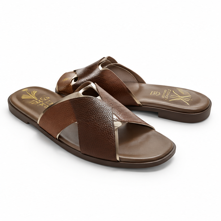 Sandalias Cokket 17723 color cuero talla 37 sobre fondo blanco