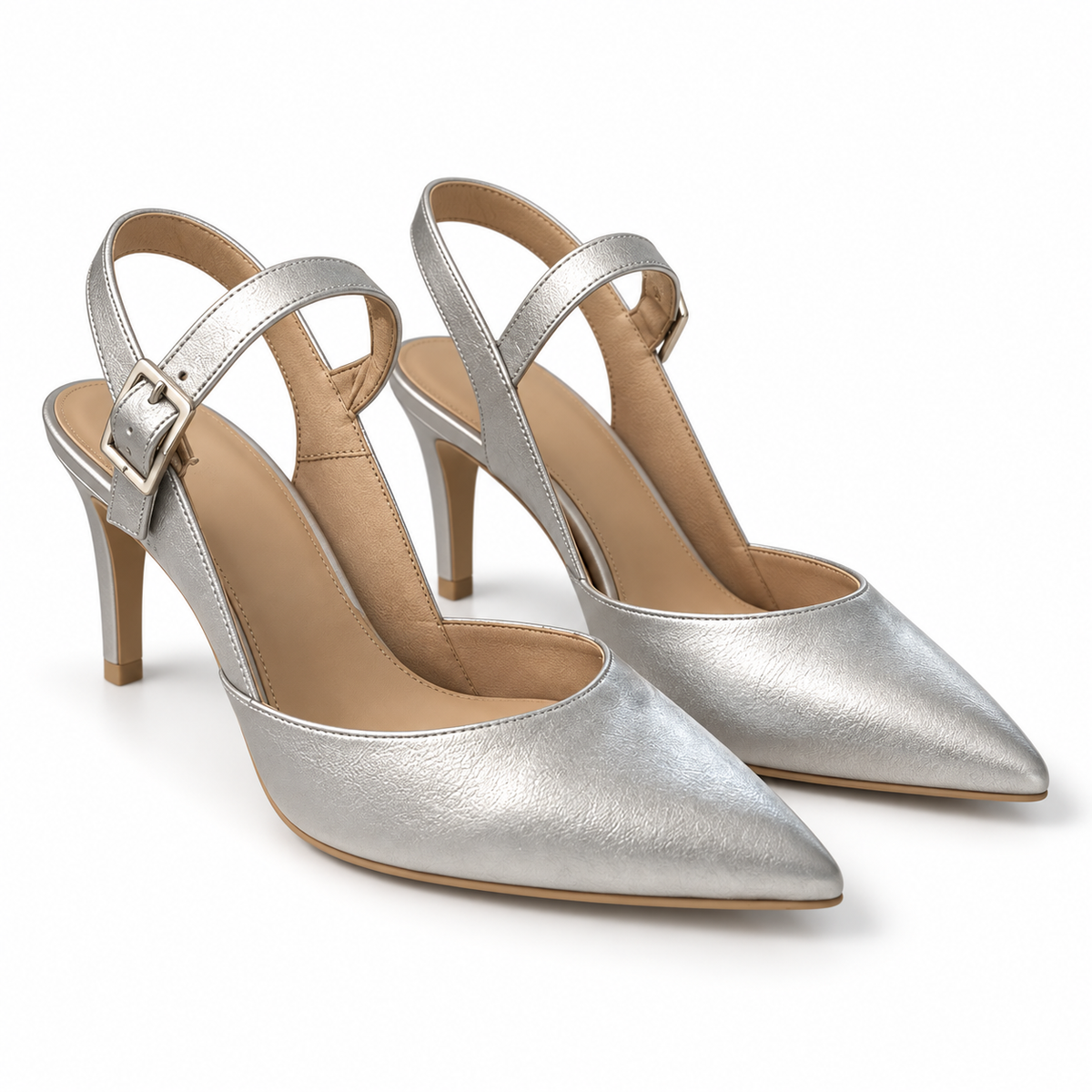 Zapatos Daniela Vega 1765 Clever Plata sobre fondo blanco