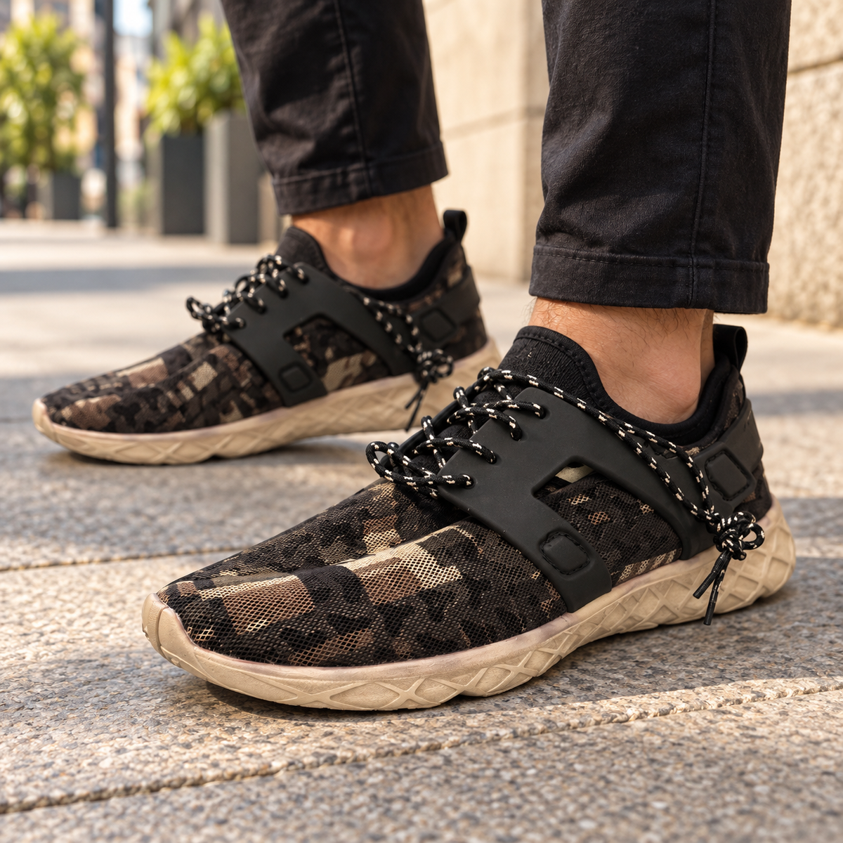 Zapatillas Dude Mistral Abstract Brown en un look urbano