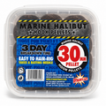 Dynamite Marine Halibut Hook Pellets 30 mm sobre fondo blanco