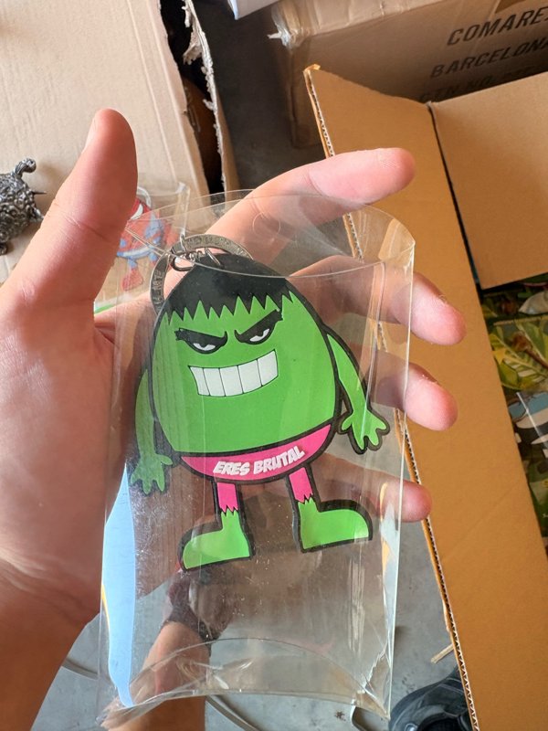 Llavero 'Eres Brutal' — Hulk
