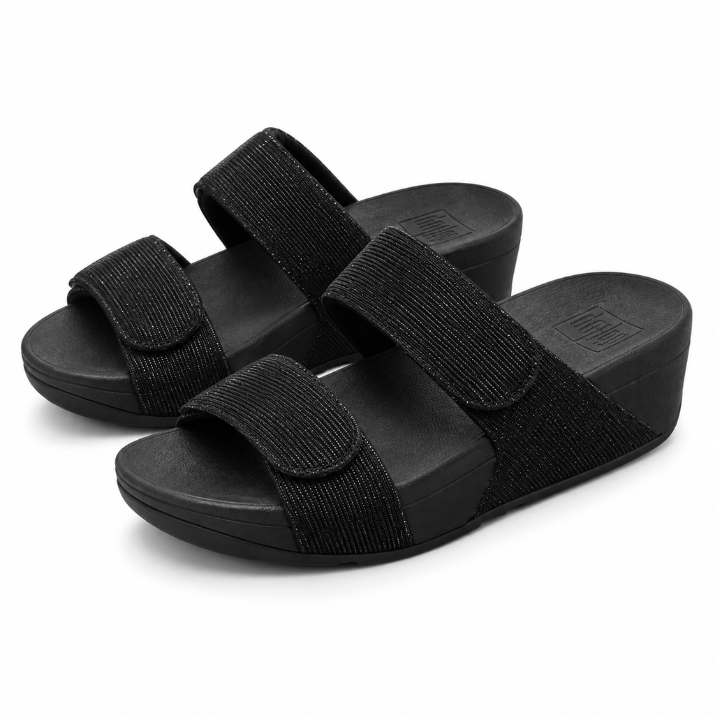 Sandalias FitFlop Lulu Adjustable Shimmerlux negras talla 39 sobre fondo blanco