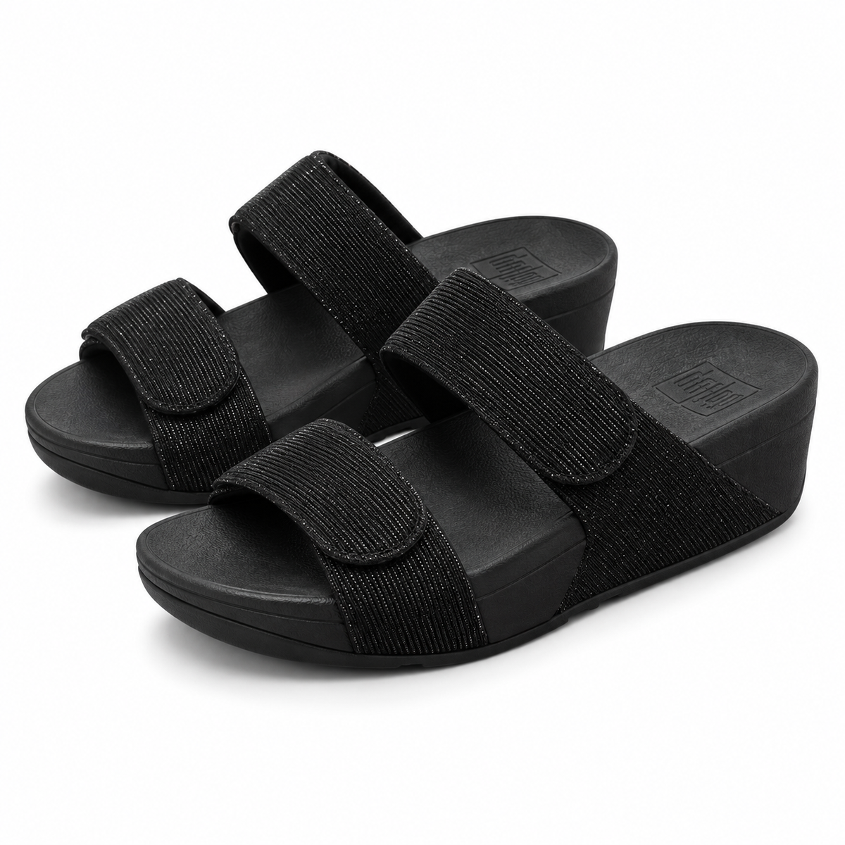 Sandalias FitFlop Lulu Adjustable Shimmerlux negras talla 39 sobre fondo blanco