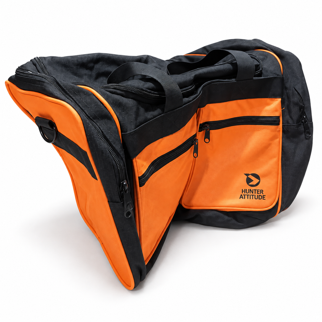 Bolsa Gamo Hunter Attitude negra y naranja con dos bolsillos frontales, sobre fondo blanco
