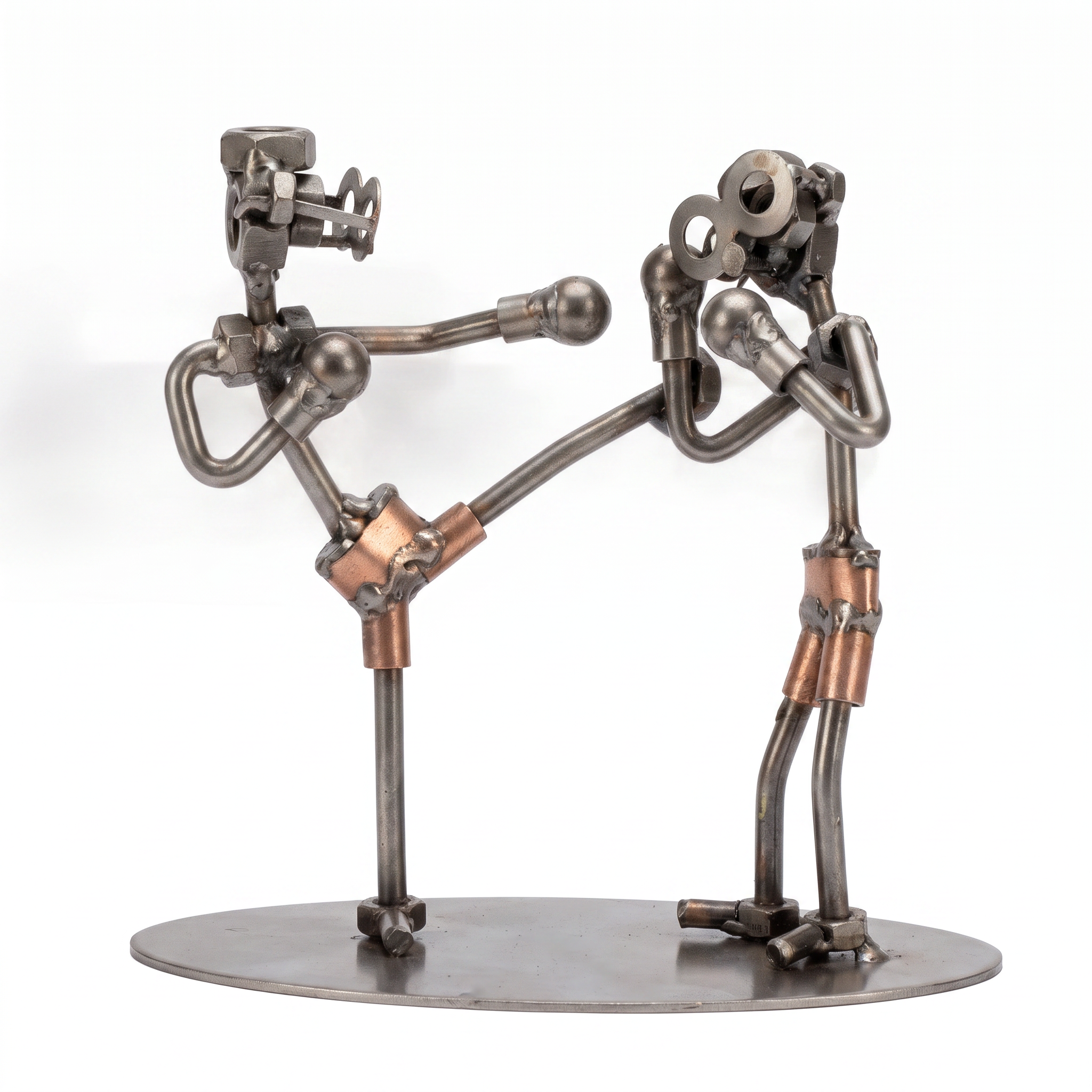 Figura artesanal luchadores de metal - fondo blanco