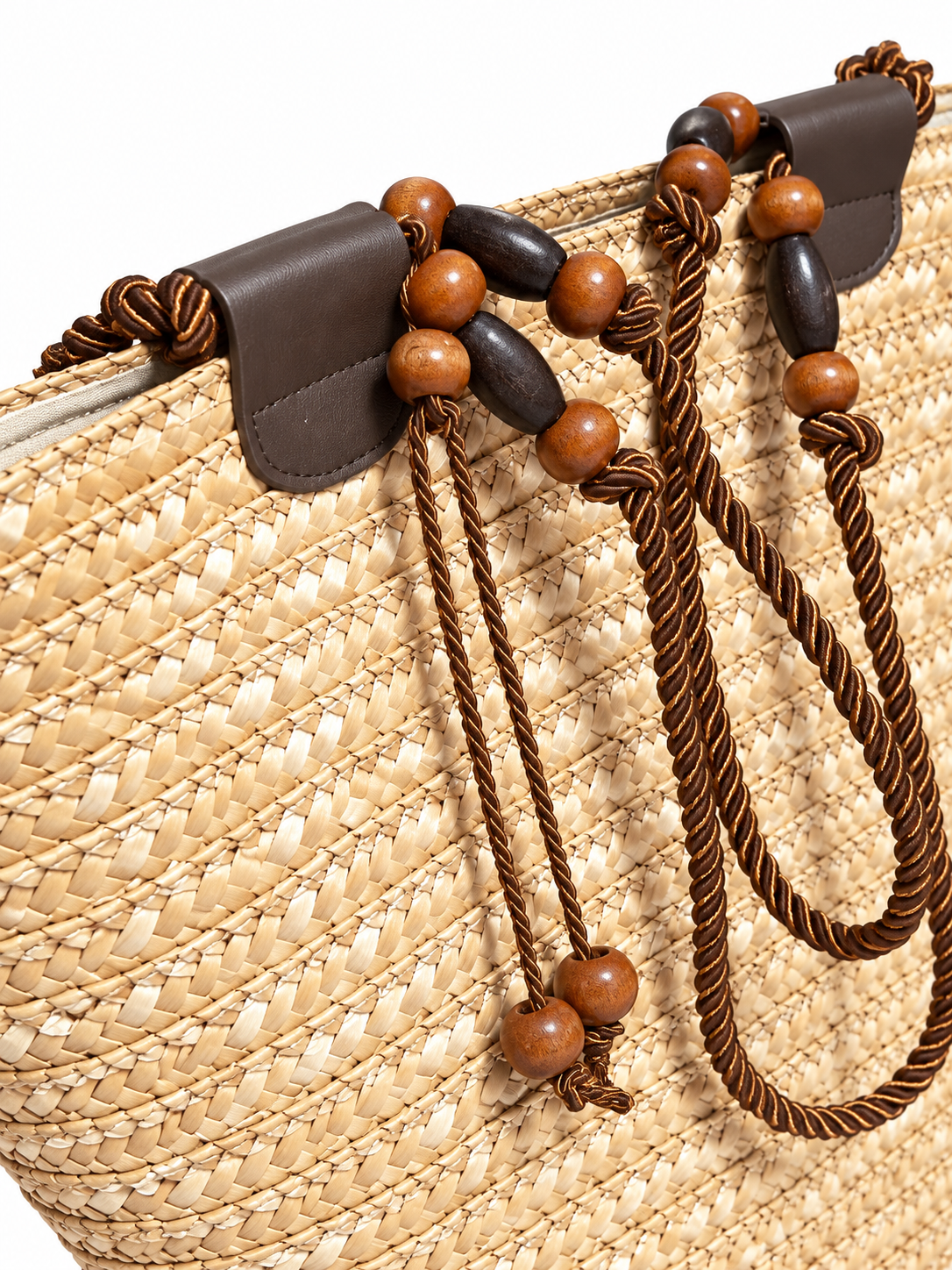 Capazo Mariamare beige con asas de cuerda y cuentas · detalle