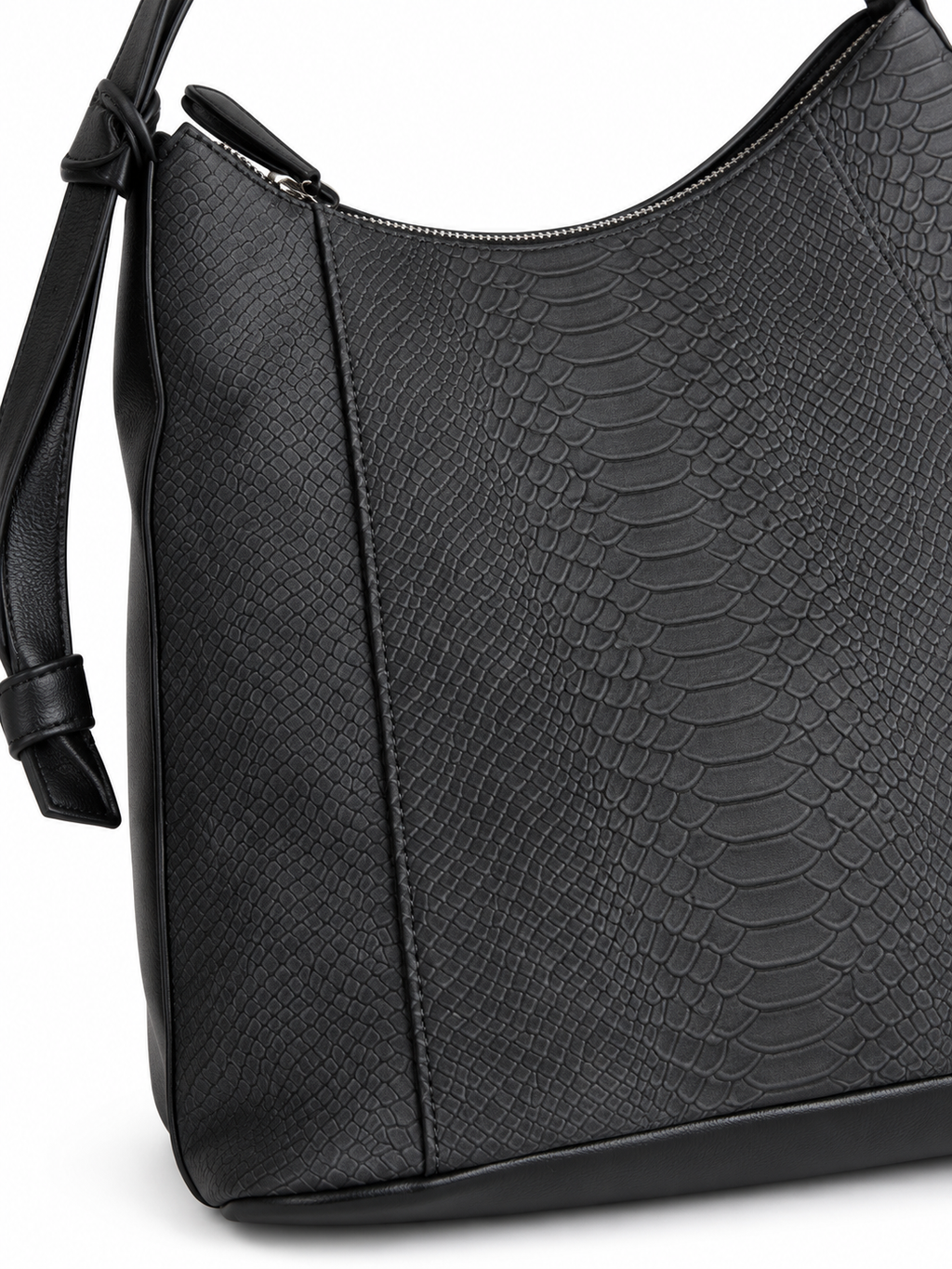 Bolso Mariamare negro con grabado efecto reptil · detalle