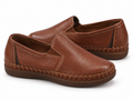 Mocasines Pitillos 4862 marrón marino talla 40 sobre fondo blanco