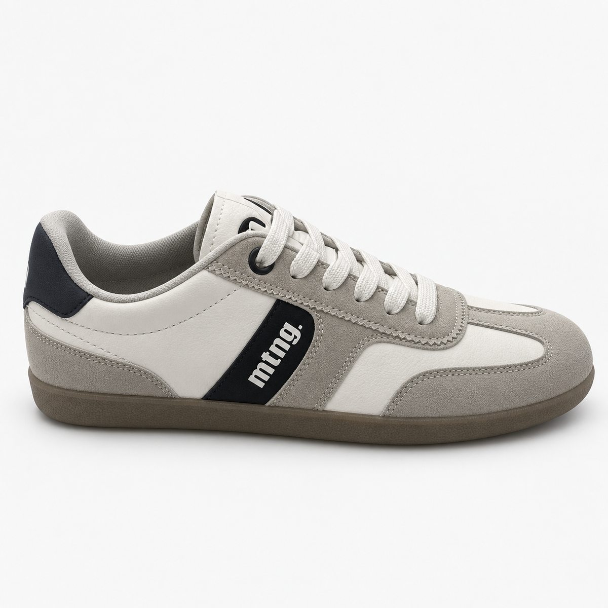 Detalle lateral de zapatilla MTNG 60902 blanco roto y gris
