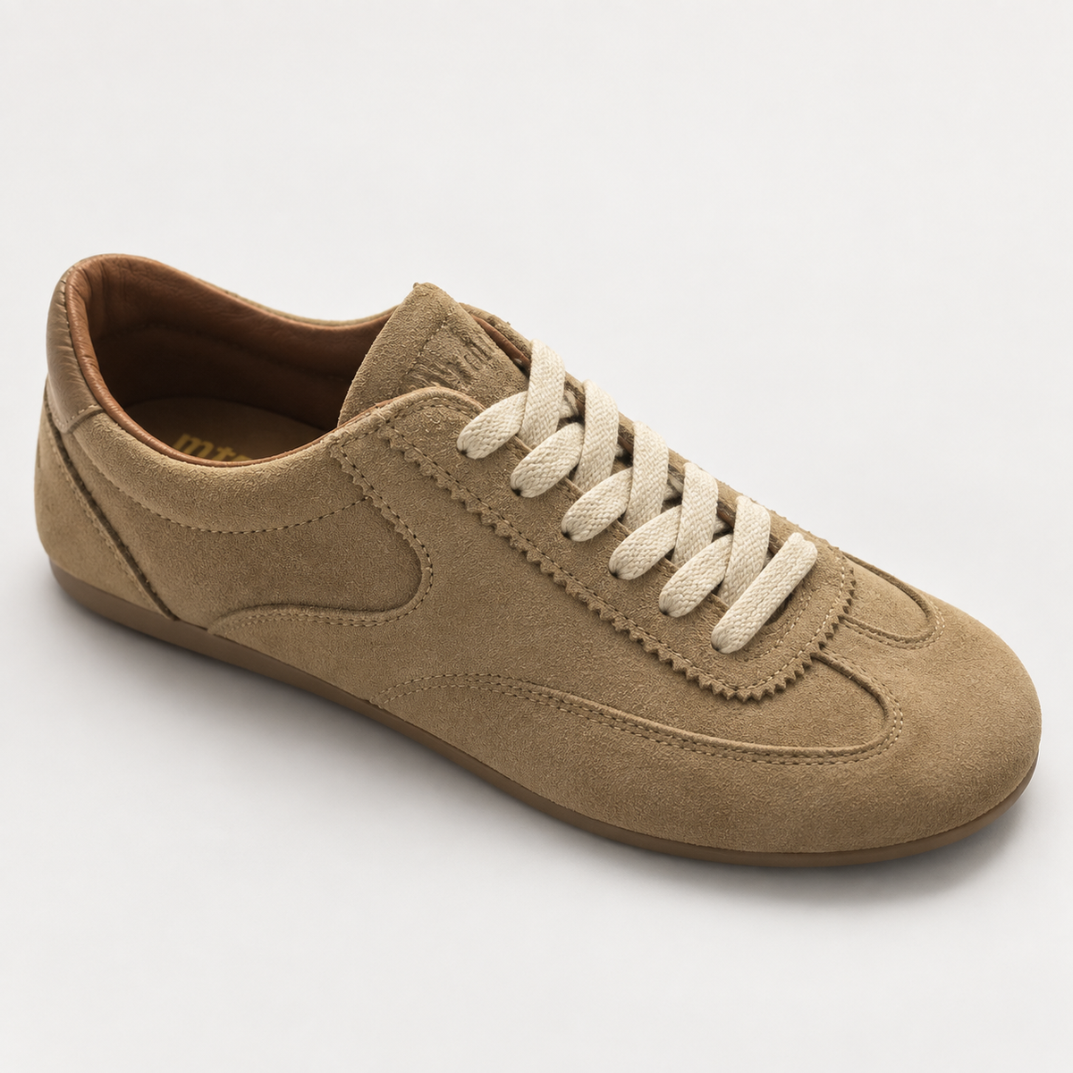 Detalle de zapatilla MTNG Free 60966 camel