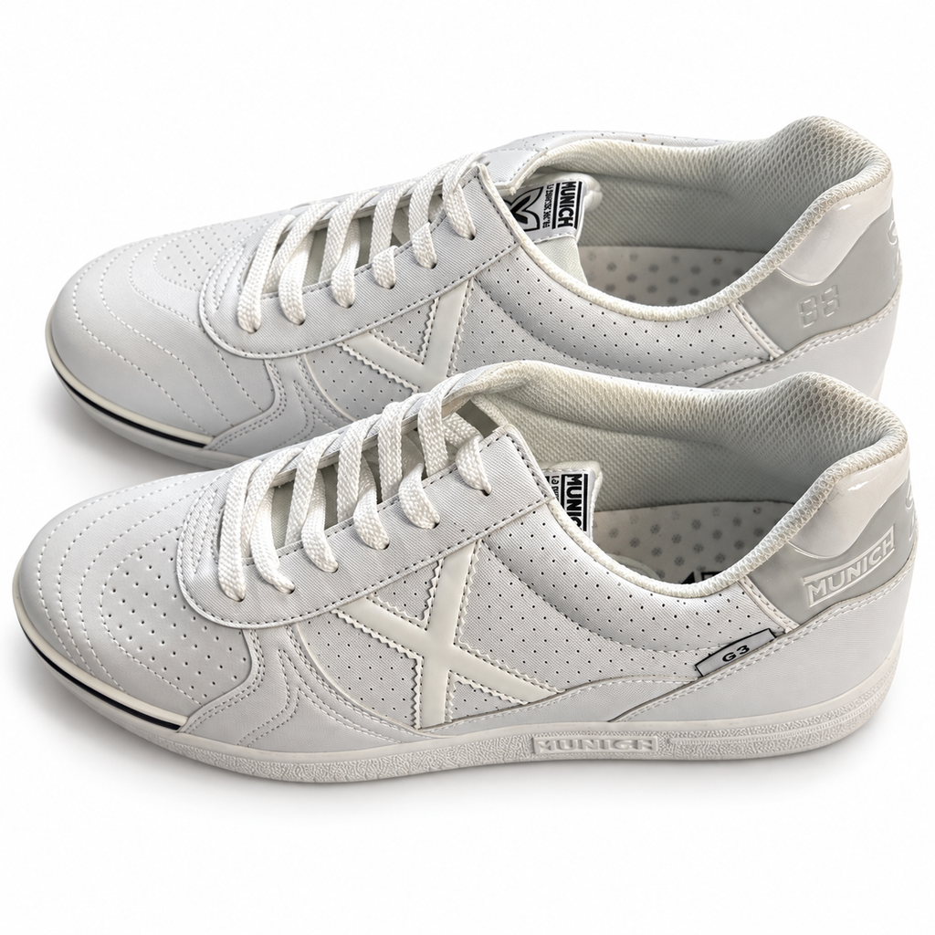 Zapatillas Munich G3 blancas — par sobre fondo blanco