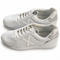 Zapatillas Munich G3 blancas — par sobre fondo blanco
