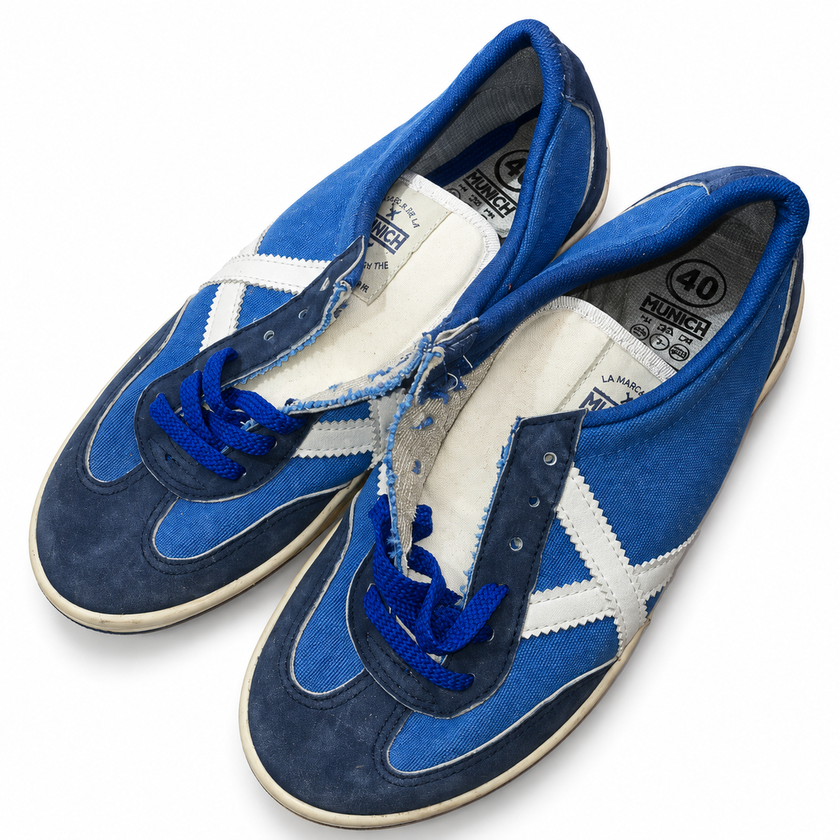 Munich azules X blanca suela fina talla40 fondo blanco