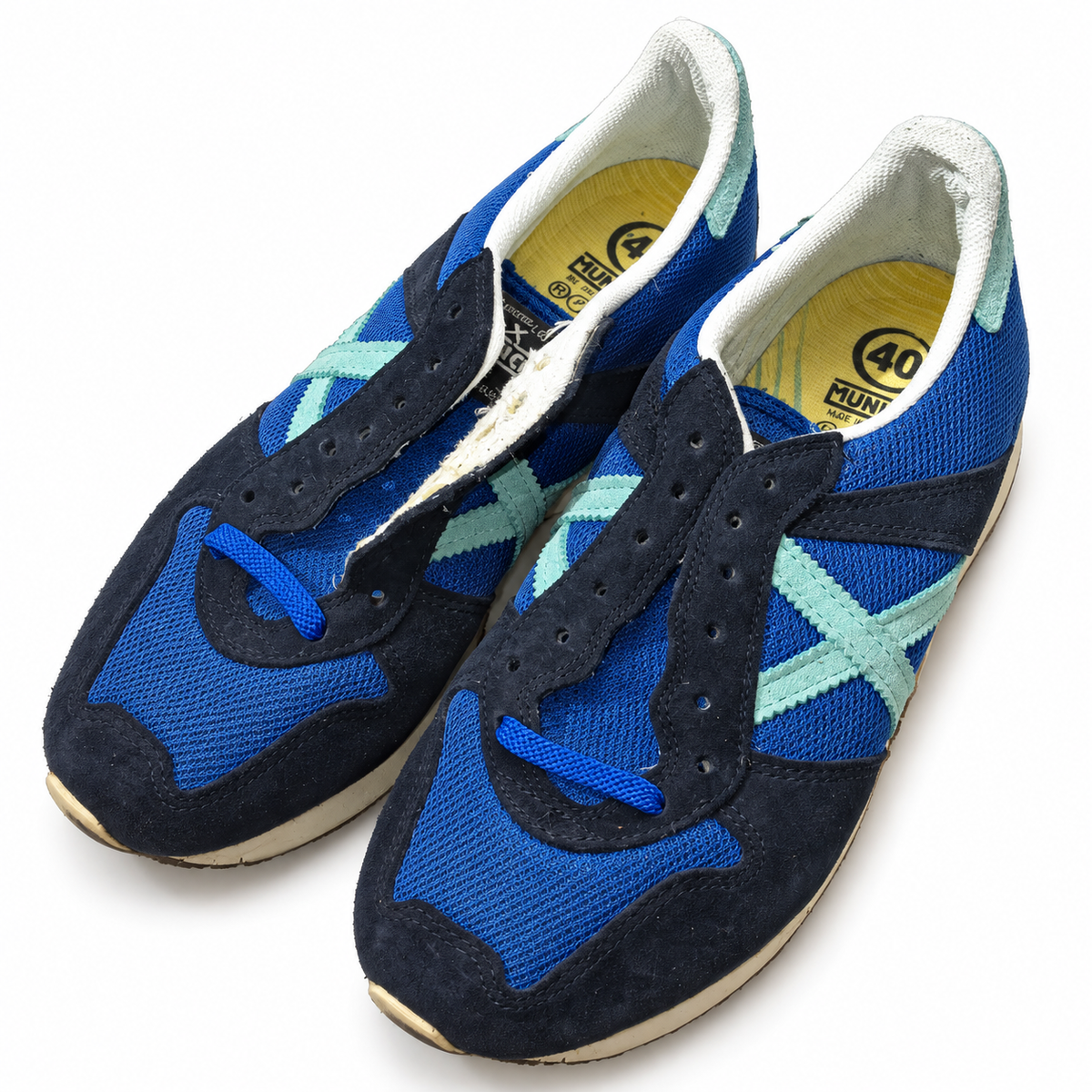 Munich azules X turquesa talla 40 fondo blanco cordones incompletos