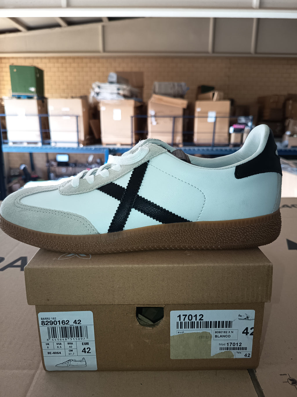 Munich BARRU 162 blanca negra talla 42 - detalle