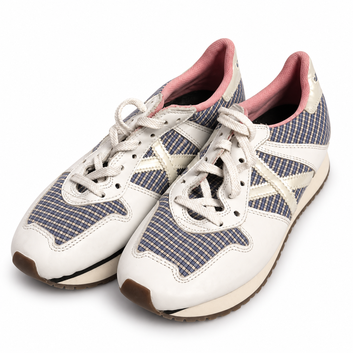 Zapatillas Munich blancas con cuadros azul marino y forro rosa