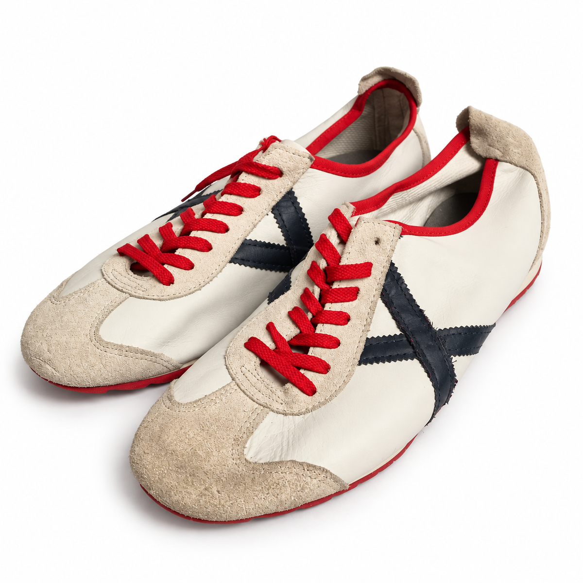 Zapatillas Munich blancas y beige con azul marino y rojo