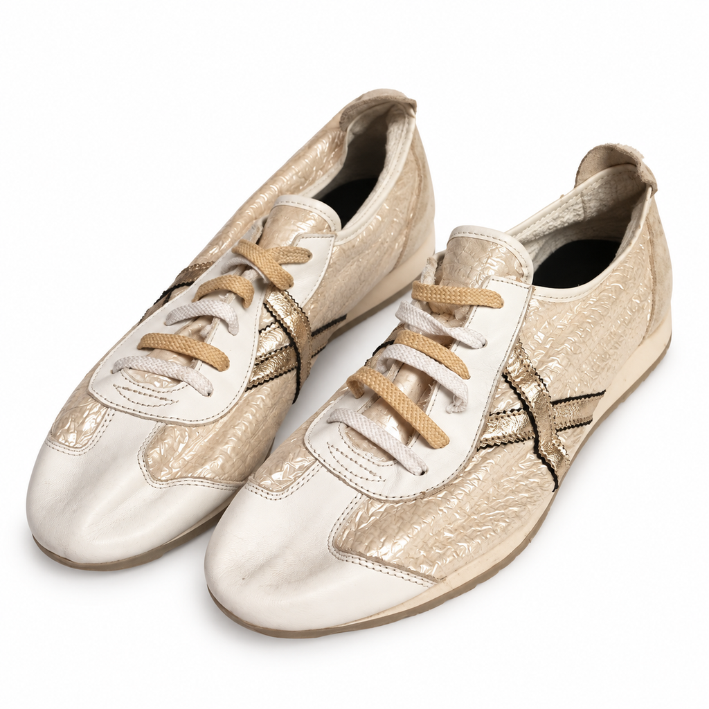 Zapatillas Munich blancas y color perla con detalle dorado