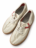 Munich crema de tejido X roja talla 40 manchas visibles fondo blanco