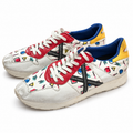 Zapatillas Munich blancas con estampado geométrico multicolor · Talla 45 - portada blanca