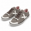Zapatillas Munich gris textil con detalles blancos - vista principal