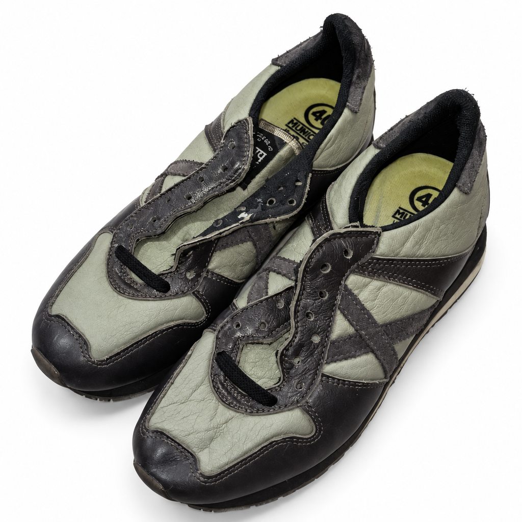 Munich gris verdoso negro X gris talla40 fondo blanco marcas visibles