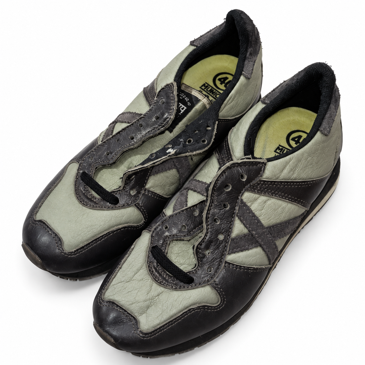 Munich gris verdoso negro X gris talla40 fondo blanco marcas visibles