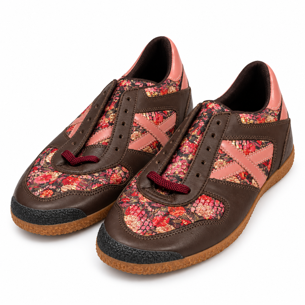 Zapatillas Munich marrón con estampado floral y detalle rosa - vista principal