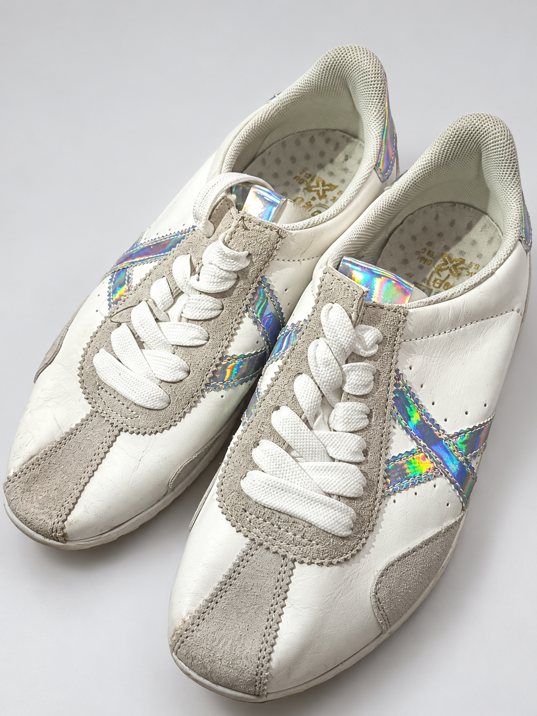 Munich blanca gris X irisada talla 40 detalles