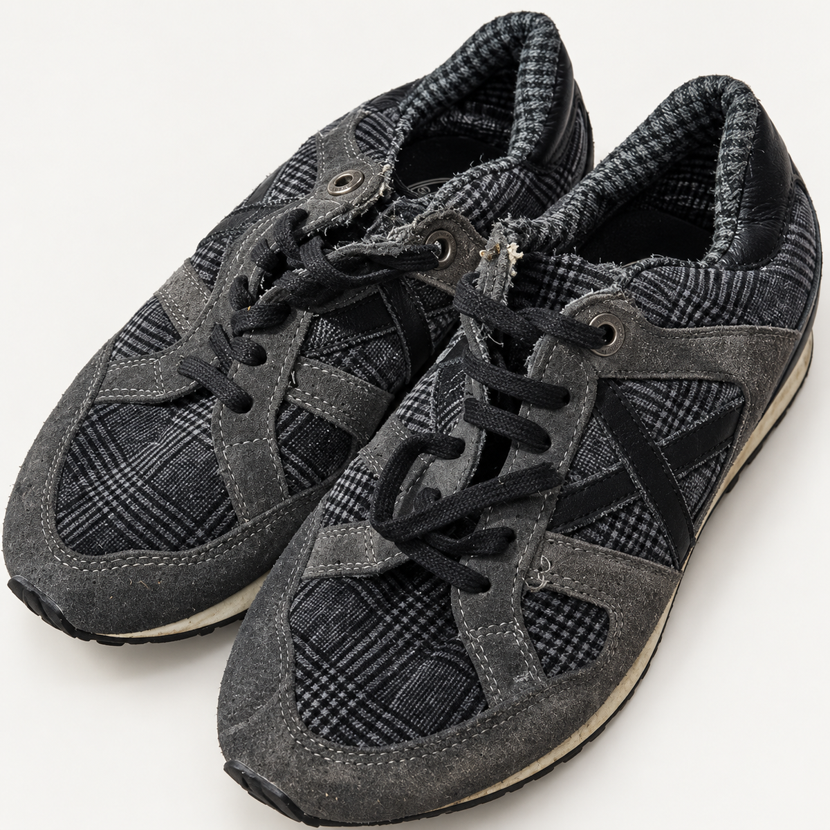 Munich cuadros grises negros X negra talla 40 detalles