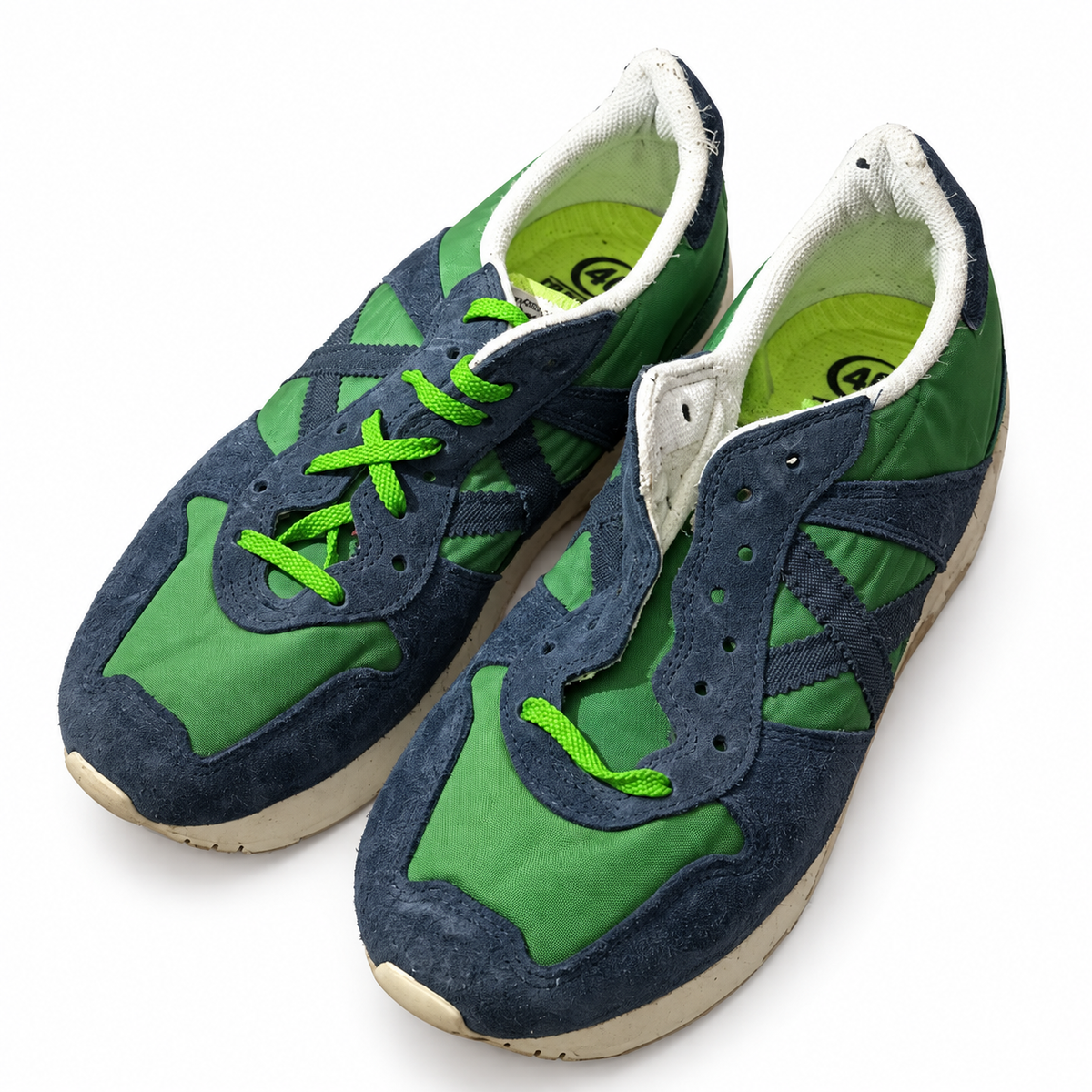 Zapatillas Munich verdes y marino con cuello blanco · Talla 40 — portada sobre fondo blanco