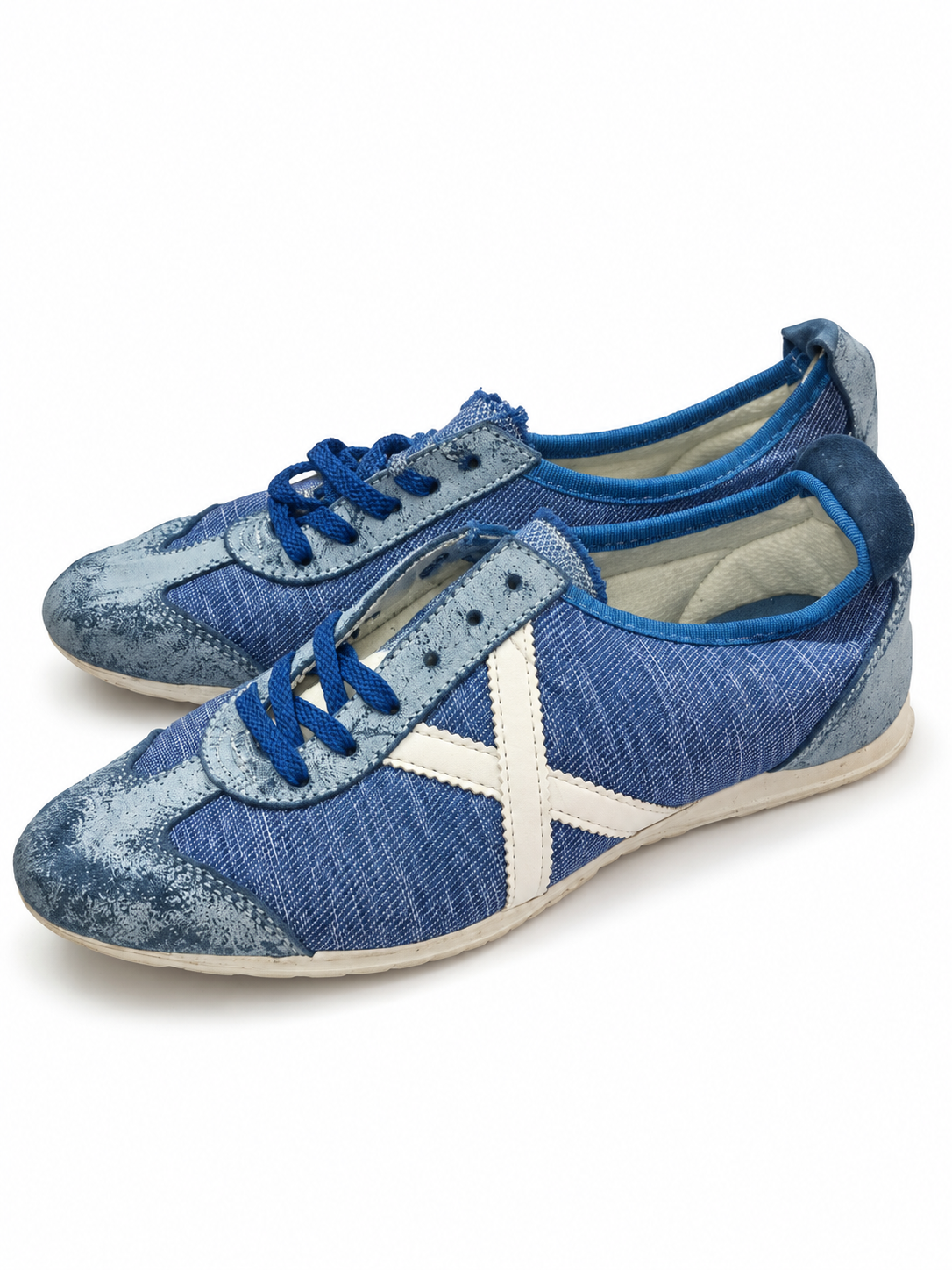Munich azul celeste X blanca talla 40 fondo blanco cordones parciales