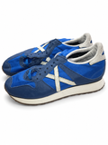 Munich azul vivo X crema cuello claro talla 40 fondo blanco cordones parciales