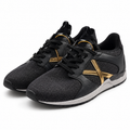 Zapatillas Munich negras con detalle lateral dorado