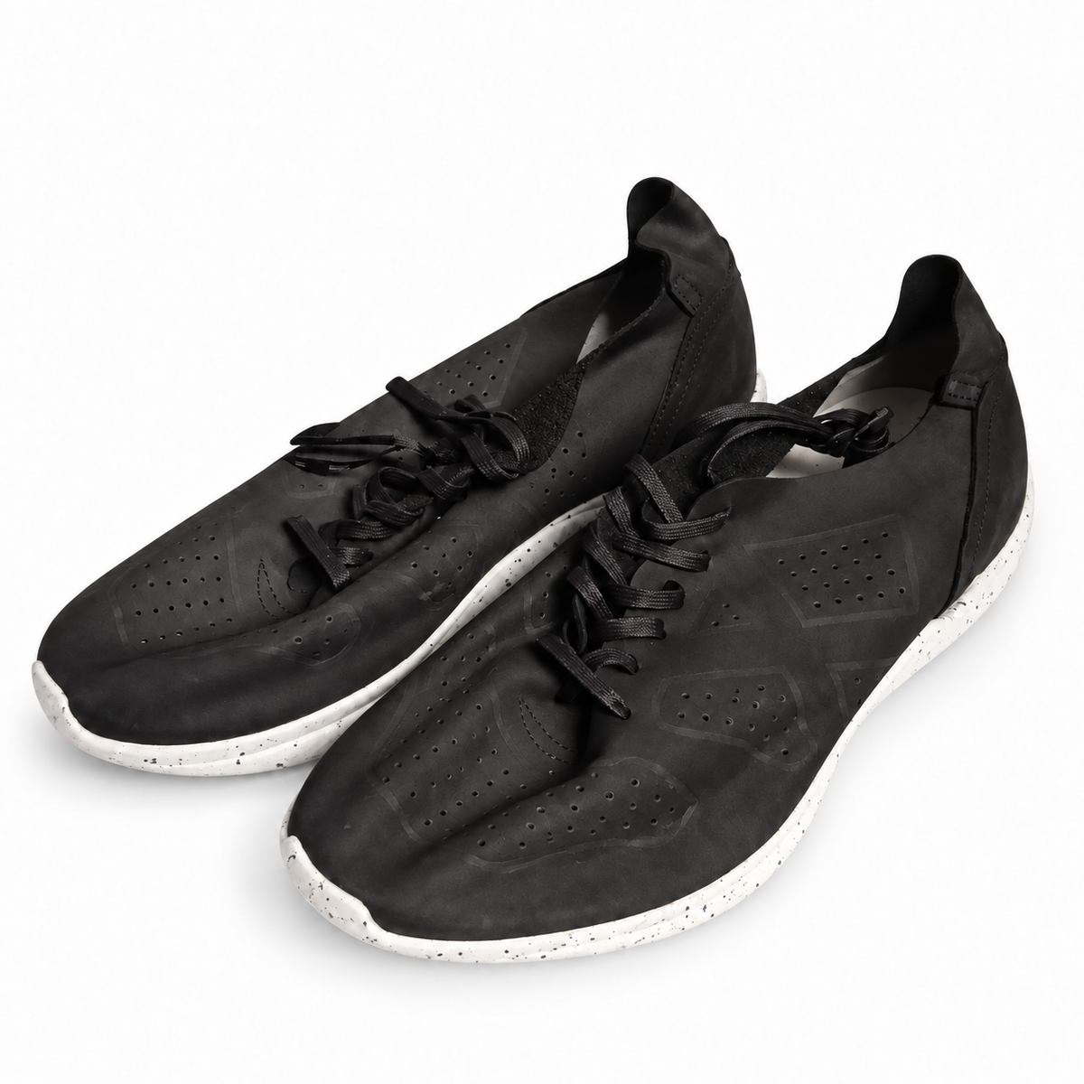 Zapatillas Munich negras perforadas con suela moteada