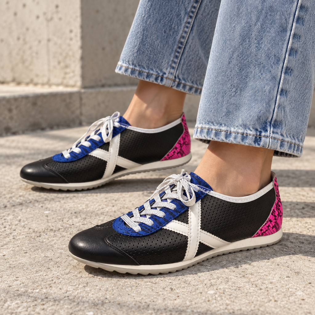 Zapatillas Munich Negras con X Blanca y Talón Rosa Unisex - lifestyle