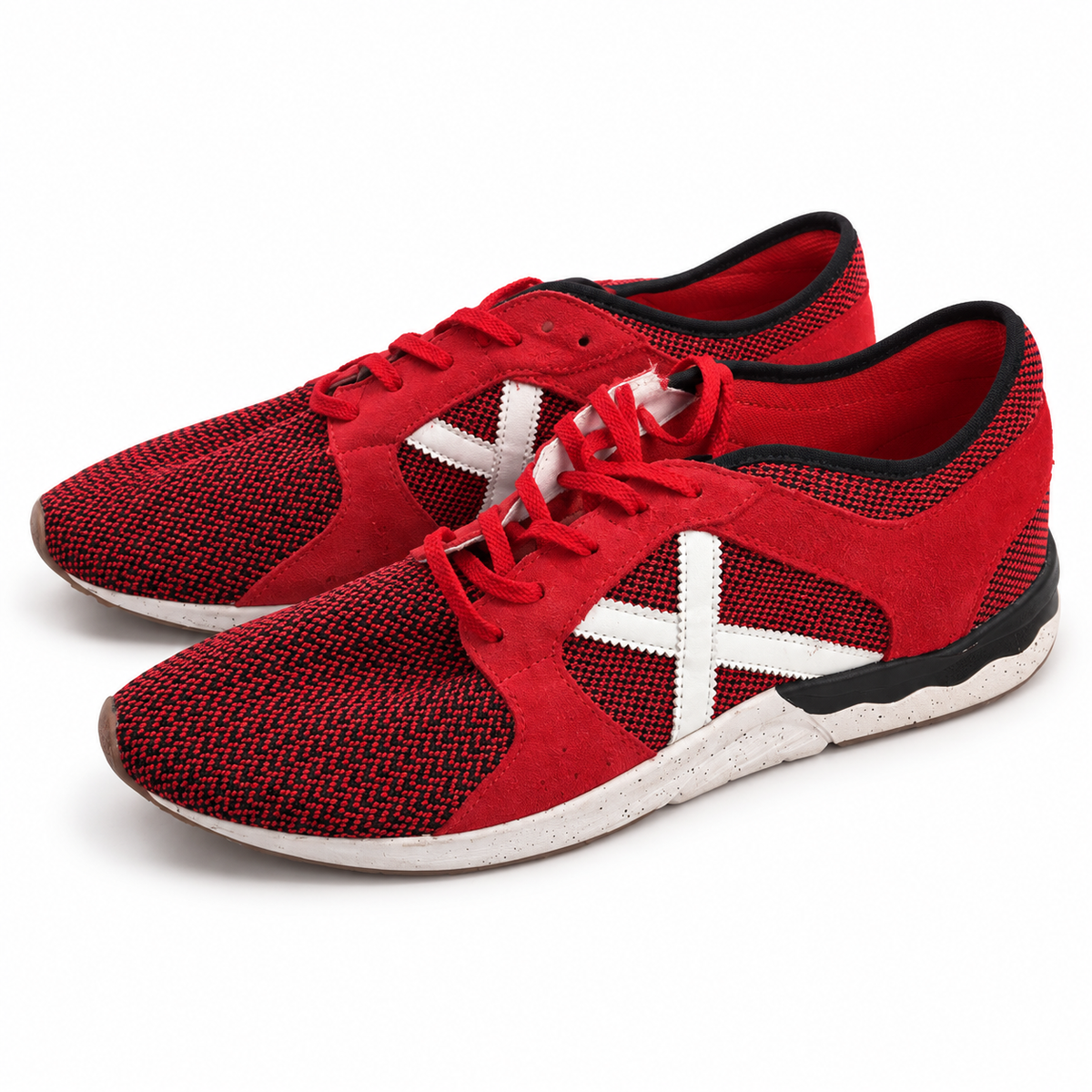 Zapatillas Munich rojas de tejido bicolor con X blanca · Talla 45 - portada blanca
