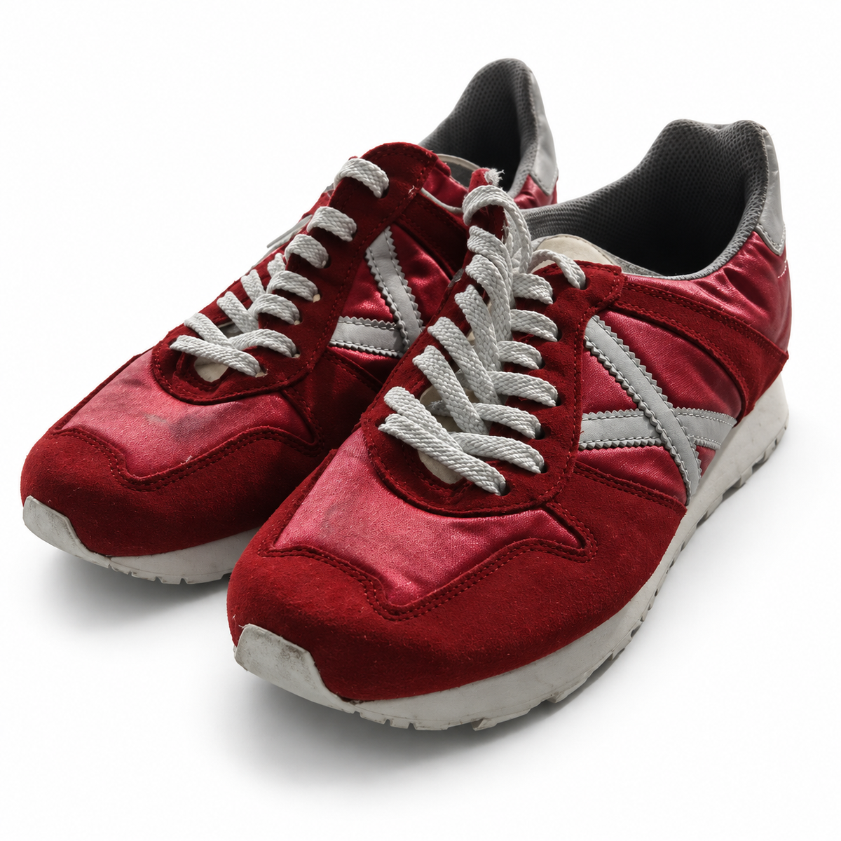 Zapatillas Munich rojas con detalle lateral plateado