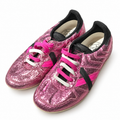 Munich rosa metalizado craquelado talla 40 con cordones bicolor fondo blanco