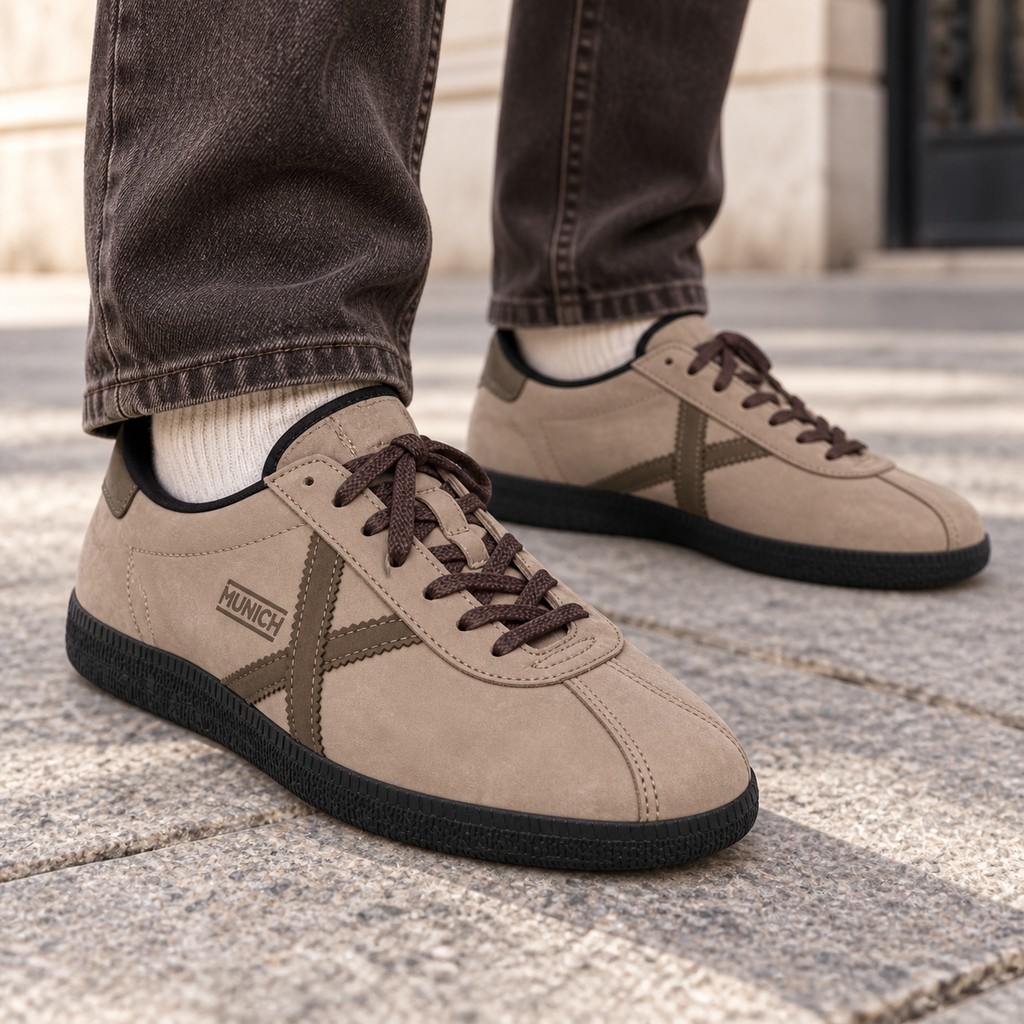 Zapatillas Munich Taupe Tonales con Suela Negra Unisex - lifestyle