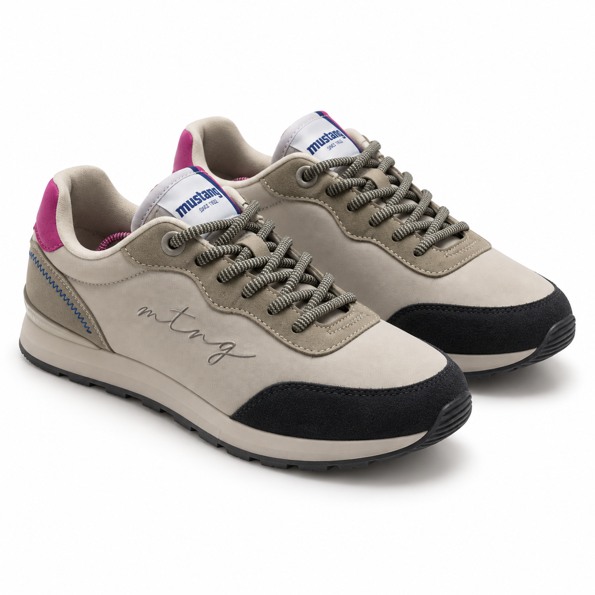 Zapatillas Mustang Joggo Classic 84467 beige y marino para hombre, fondo blanco