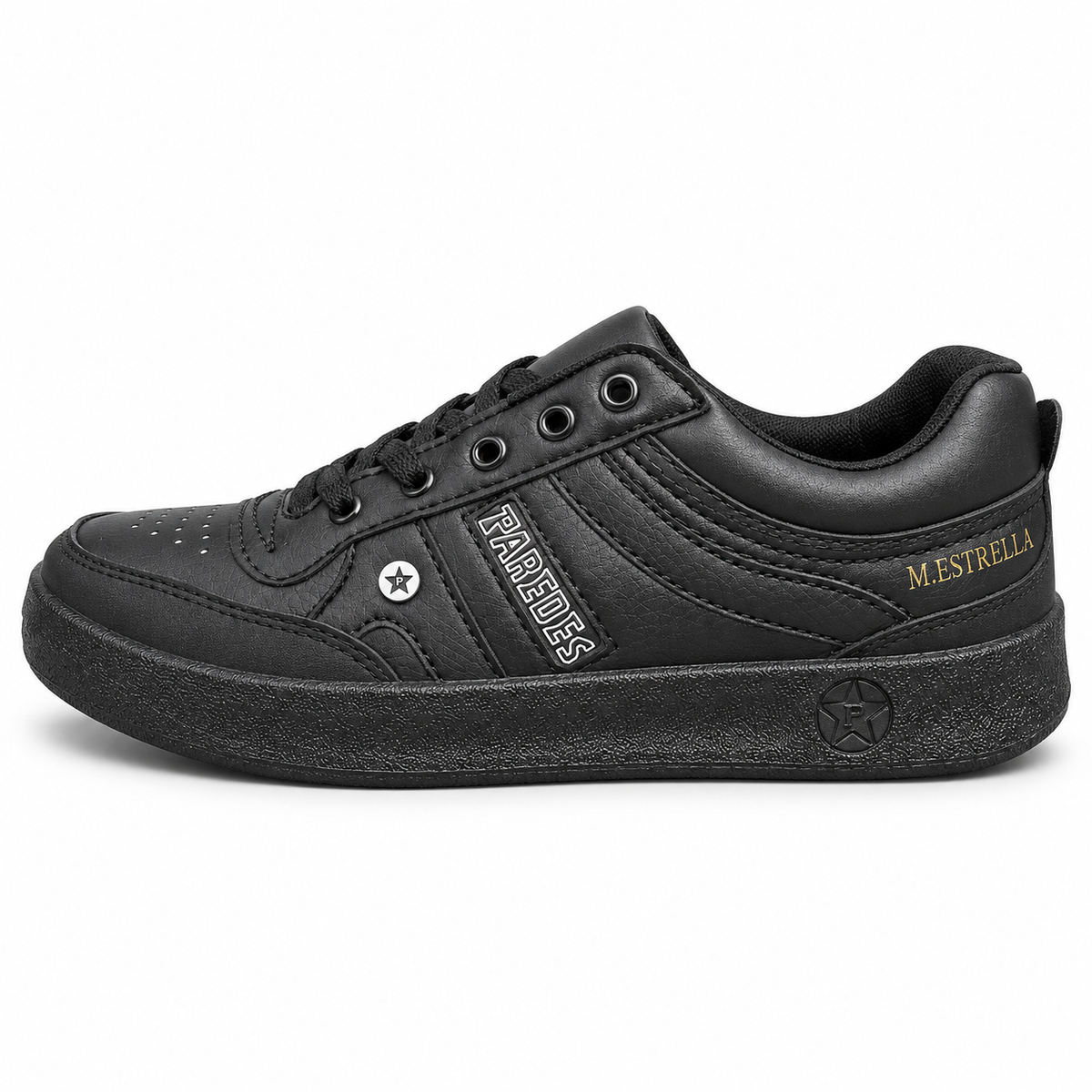 Zapatilla Paredes Estrella DP100 negra con cordones sobre fondo blanco