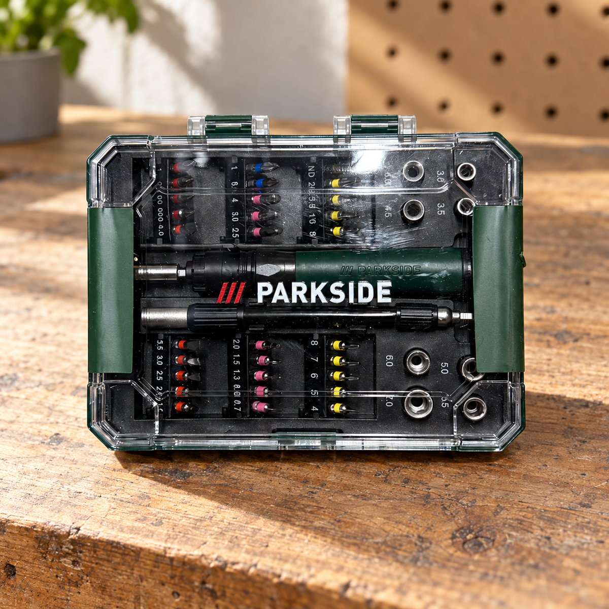 PARKSIDE juego de puntas y vasos de 40 piezas en ambiente de uso