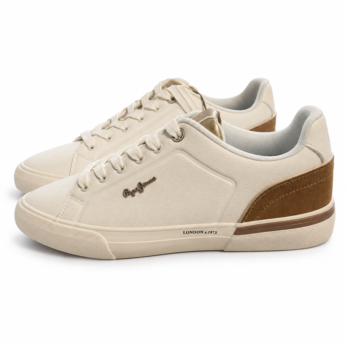 Pepe Jeans Kenton blanco roto talla40 — par sobre fondo blanco