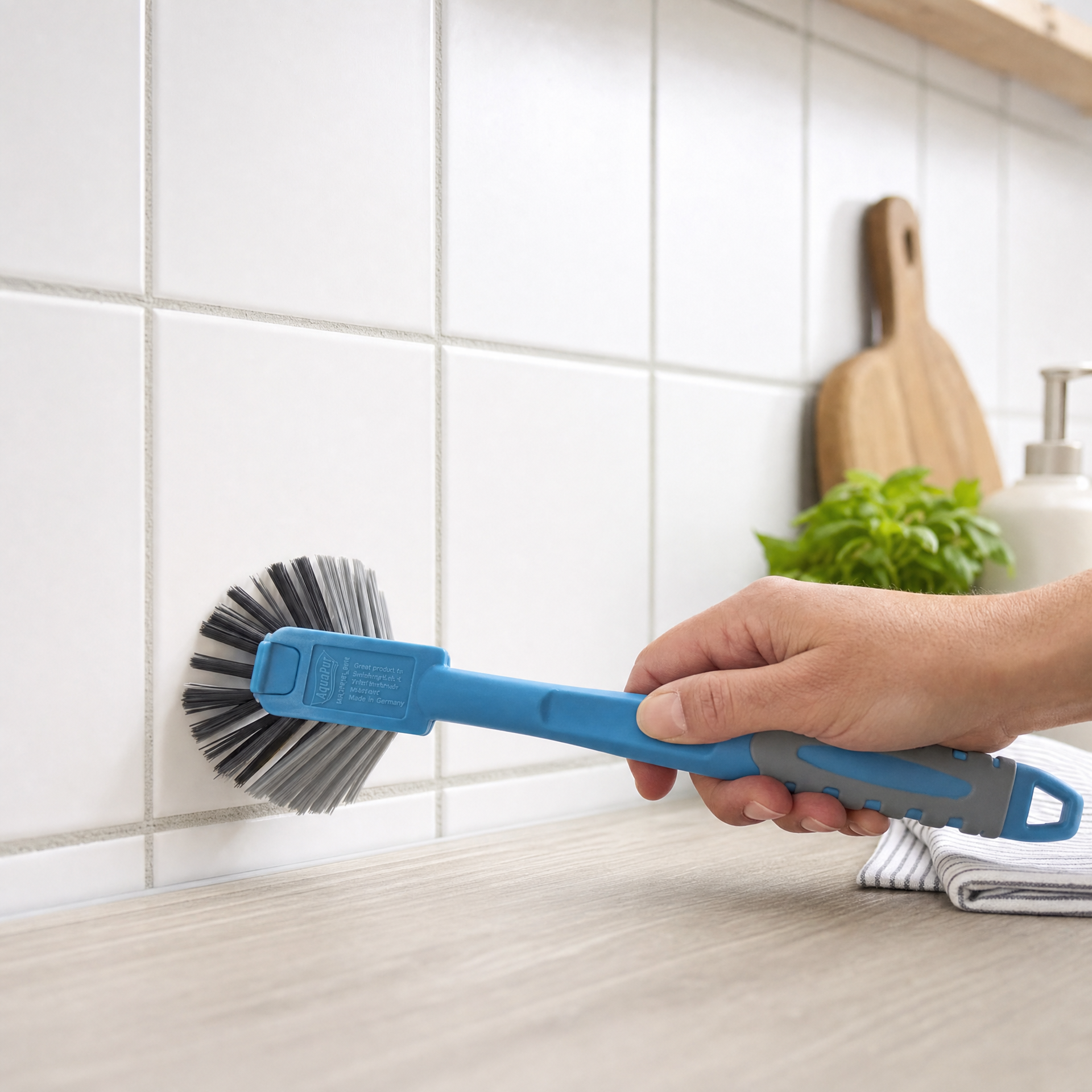 Cepillo de Mano AquaPur para Limpieza con Cerdas de Nylon